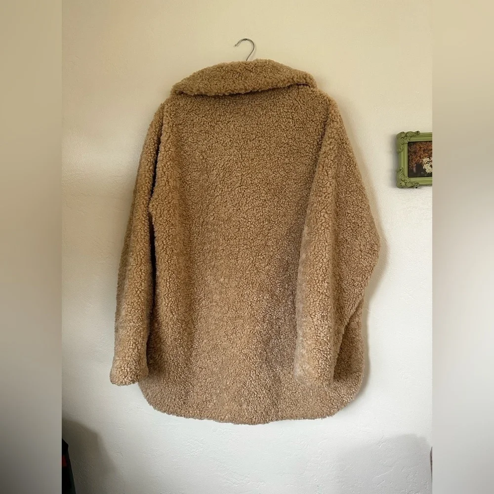 NWT Revolve EAVES Aria Shacket